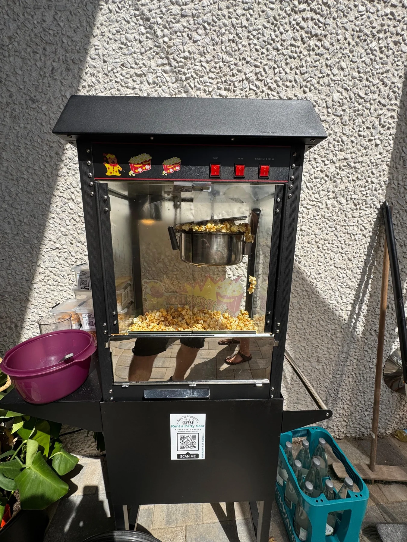 Popcornwagen von Rent a Party mit frisch zubereitetem Popcorn
