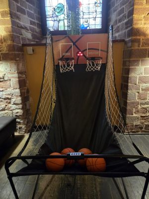Basketballspiel mit elektronischem Zähler & 4 Bällen