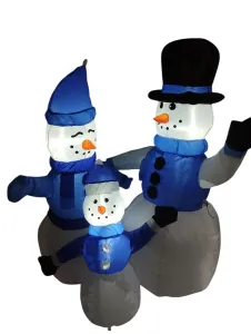 Aufblasbare Schneemannfamilie mieten im Saarland